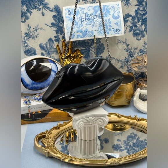 🆕 LULU GUINNESS 🧿 NWOT Black Medium Iconic Lips Perspex Clutch Bag - Picture 3 of 16